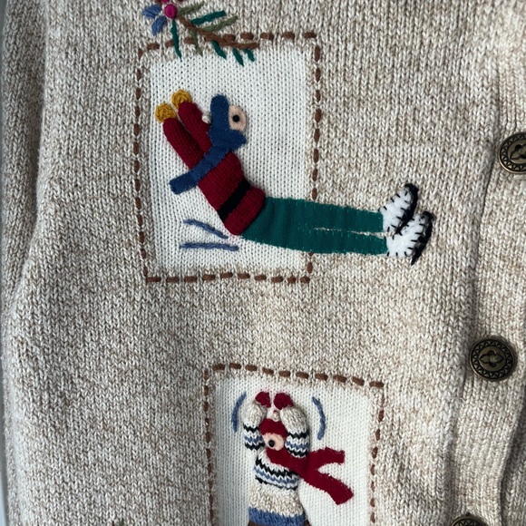 Alfred Dunner cotton ramie Beige Cardigan with Festive winter Embroidery - Picture 8 of 9